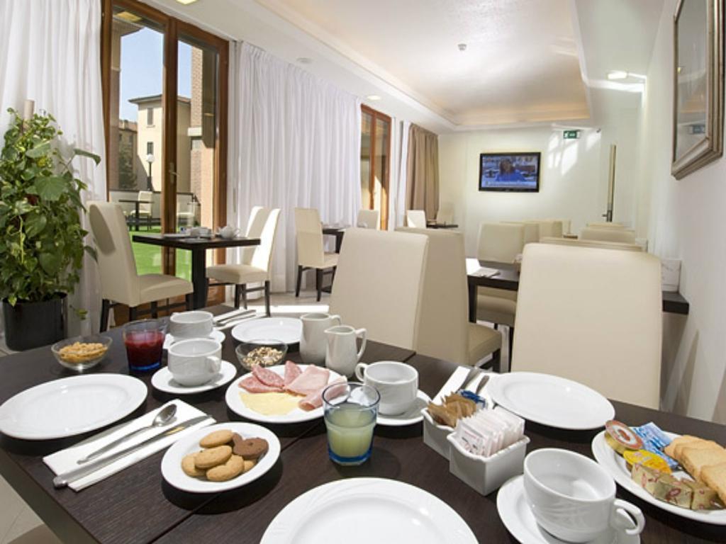 Suite Hotel Elite Bologna Esterno foto