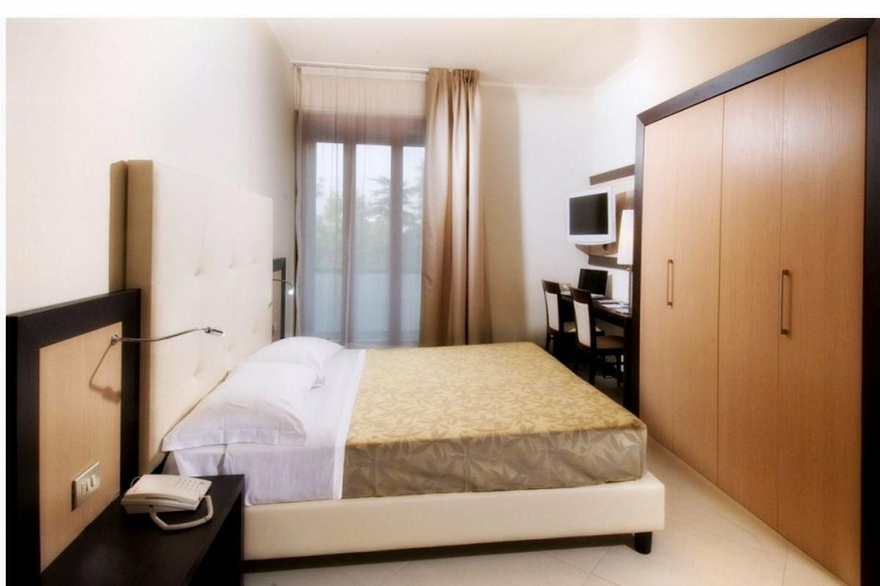 Suite Hotel Elite Bologna Esterno foto